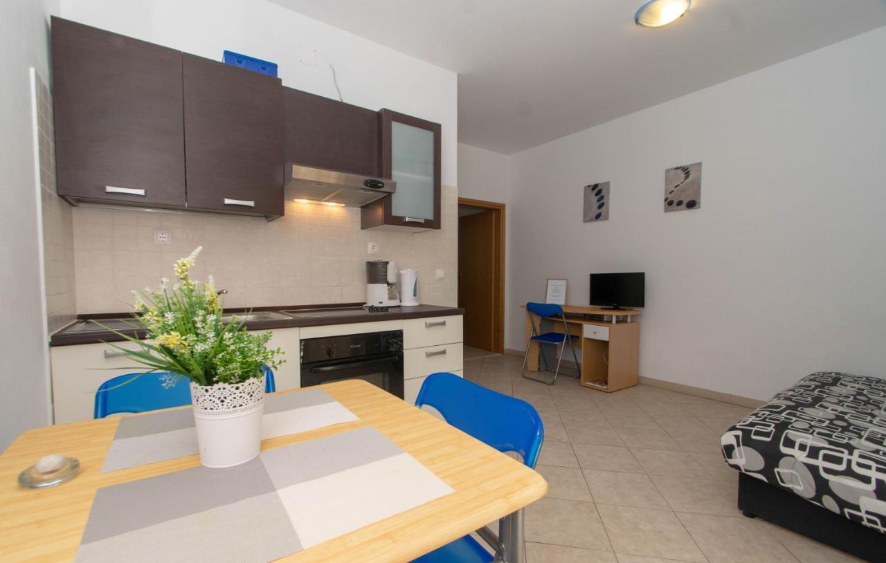 Apartments Valeria Zrnovo Eksteriør billede